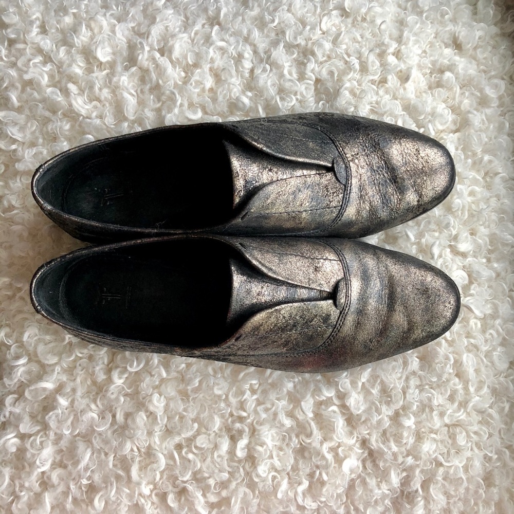 Frye Terri slip on - black/gold 9.5 womens